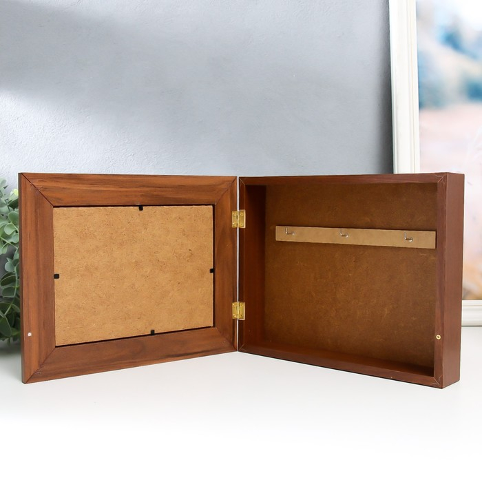 Ключница Ключница "Ключи" орех 19х24 см МИКС