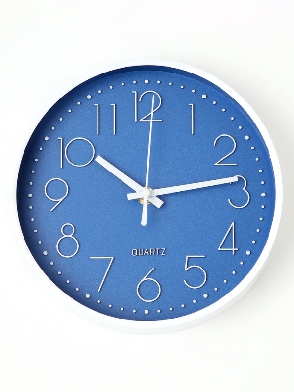 Часы настенные интерьерные «Классика», плавный ход, d-20 см Часы настенные интерьерные «Классика», плавный ход, d-20 см