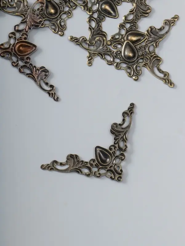 Уголок декоративный для шкатулки, фотоальбома &laquo;Узорный&raquo;, набор 10 шт., металл, 4&times;4 см