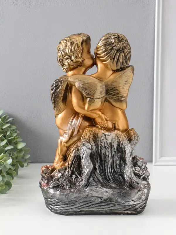 Фигура гипс &laquo;Ангел поцелуй&raquo;, 37&times;23&times;13 см