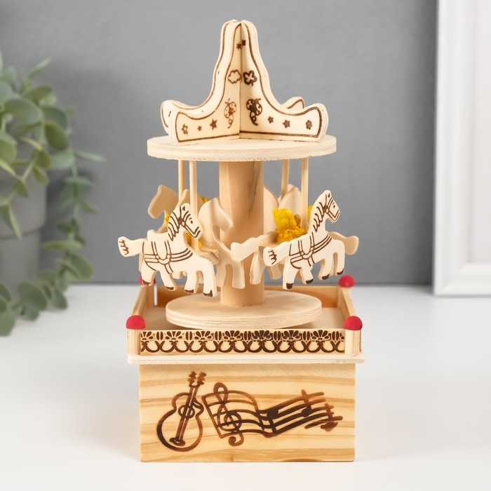 Сувенир дерево музыкальный механический  Сувенир дерево музыкальный механический "Карусель - мишка на лошадке" 10х10х19 см