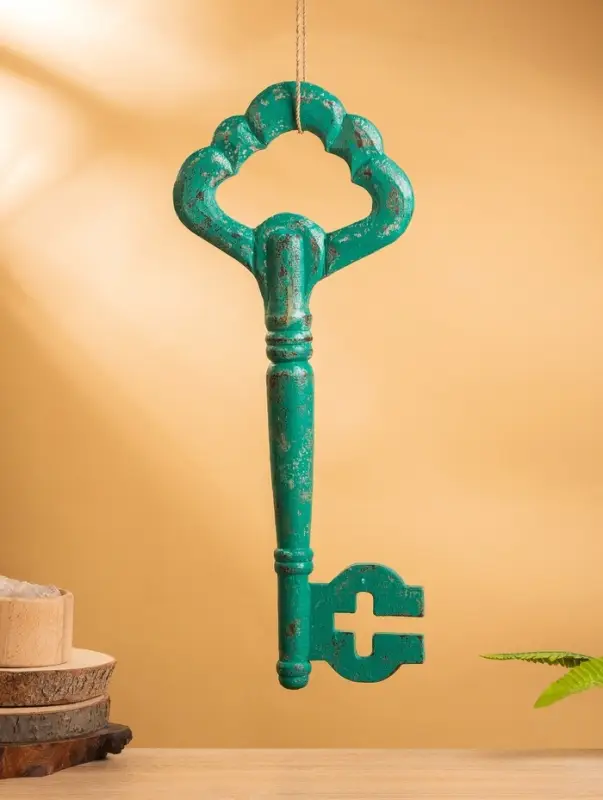 Сувенир «Ключ от счастья», 21×4.5×50 +/- 3 см, дерево, зелёный Сувенир «Ключ от счастья», 21×4.5×50 +/- 3 см, дерево, зелёный