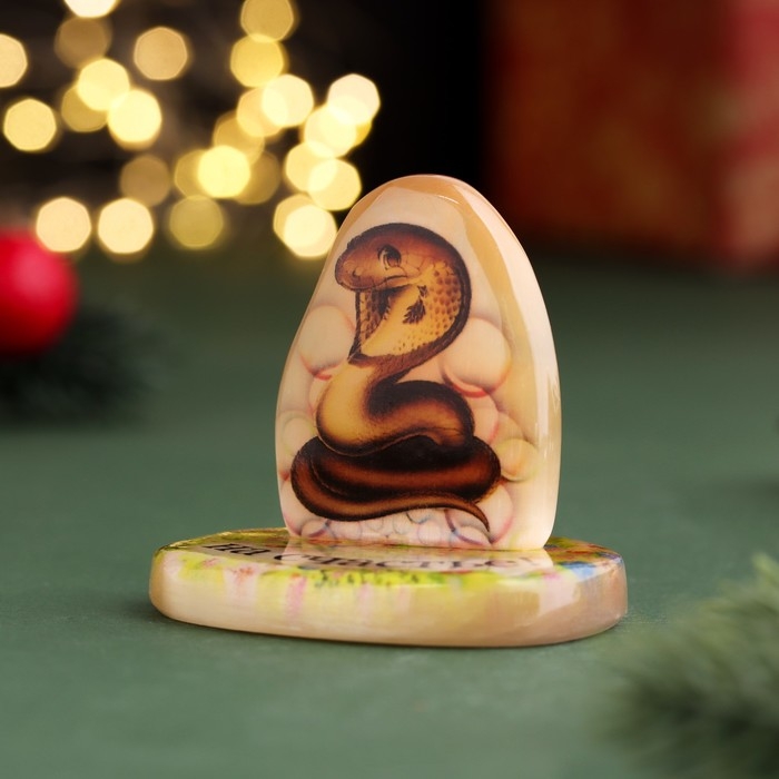 Новый год. Сувенир Новый год. Сувенир "Змея На счастье! 2025", селенит, 6х6х4,5 см