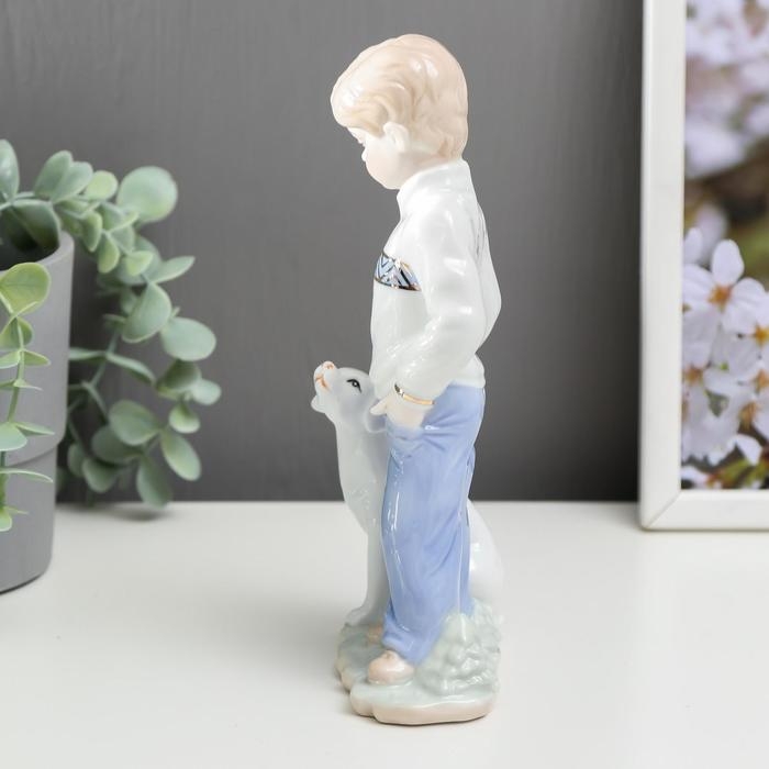 Сувенир керамика  Сувенир керамика "Мальчик с пёсиком" 22х11,5х5 см