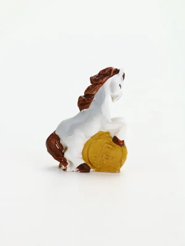 Сувенир новогодний «Лошадь с монетой», 3,5 см Сувенир новогодний «Лошадь с монетой», 3,5 см