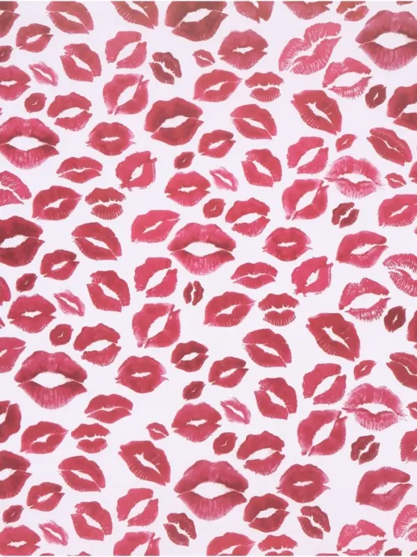 Бумага упаковочная крафт &laquo;Поцелуи&raquo;, 2 листа 50&times;70 см