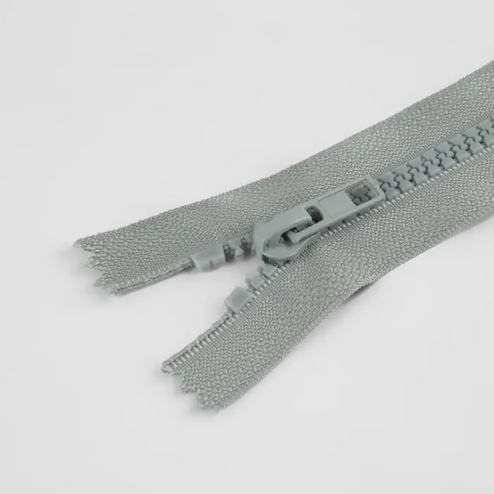 Молния «Трактор», №5, неразъёмная, замок автомат, 18 см, светло-серая