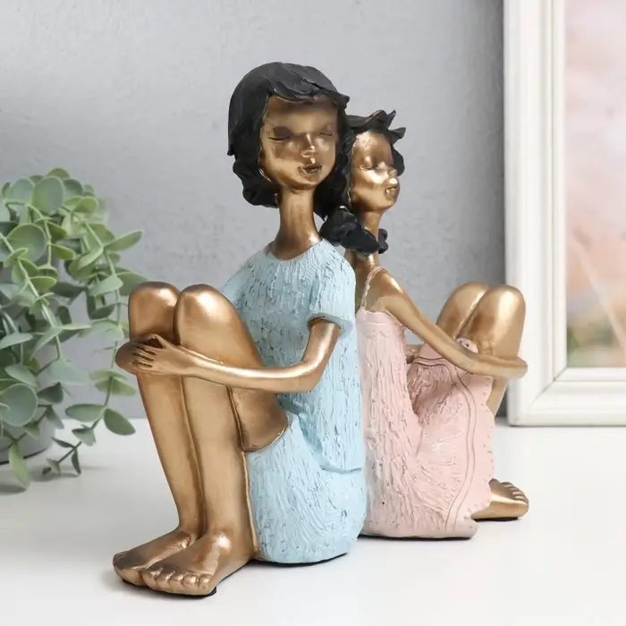 Фигурка полистоун &laquo;Дети - Дружба&raquo;, бело-золотой, 21&times;8&times;21 см