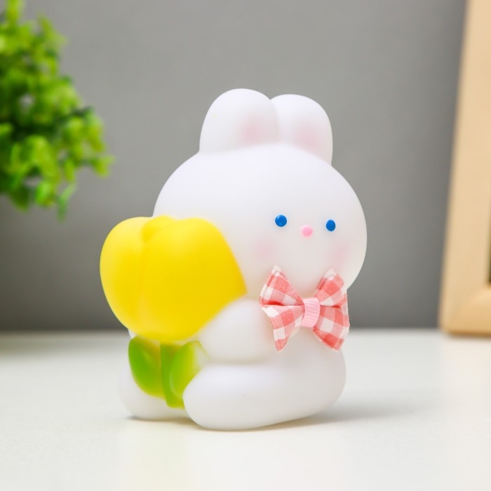 Ночник Ночник "Зайчик" LED от батареек бело-жёлтый 8х10 см RISALUX