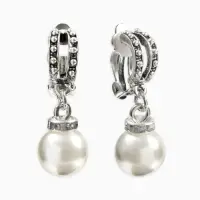 Серьги клипсы для ушей QF &laquo;Грейс&raquo;, две линии с бусинами, белые в чернёном серебре