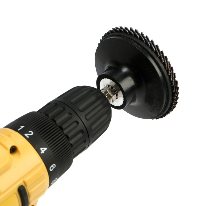 Круг лепестковый торцевой ТУНДРА, по нержавеющей стали, для дрели, М8, 75 мм, P40, 3 шт. Круг лепестковый торцевой ТУНДРА, по нержавеющей стали, для дрели, М8, 75 мм, P40, 3 шт.