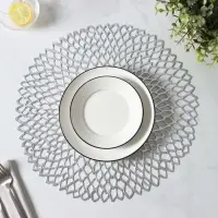 Салфетки сервировочные на стол Доляна &laquo;Лея&raquo;, d=38 см, 4 шт., серебряные