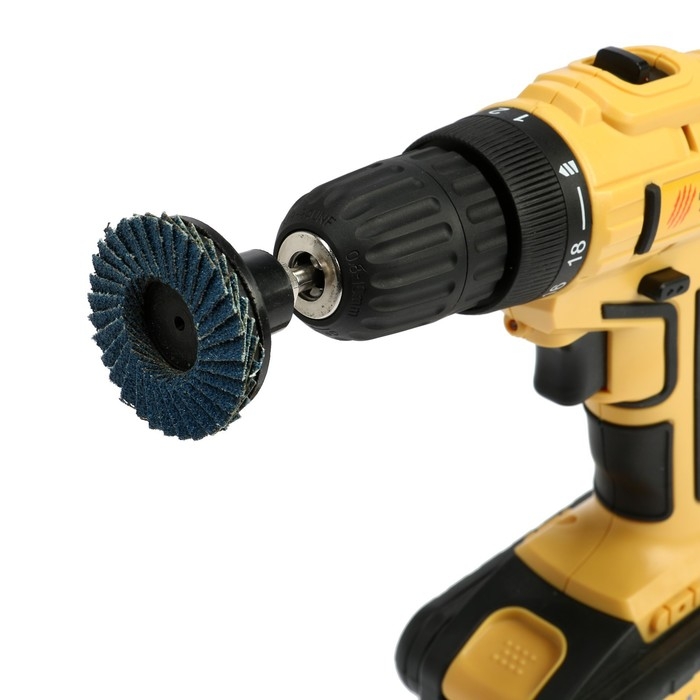 Набор кругов ТУНДРА, коралловый, 2 войлочных, 2 лепестковых, 50 мм, с адаптером, 6 шт. Набор кругов ТУНДРА, коралловый, 2 войлочных, 2 лепестковых, 50 мм, с адаптером, 6 шт.