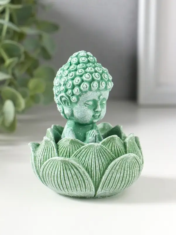 Сувенир полистоун "Лотос и маленький Будда" зелёный 7,5х7,5х9,5 см