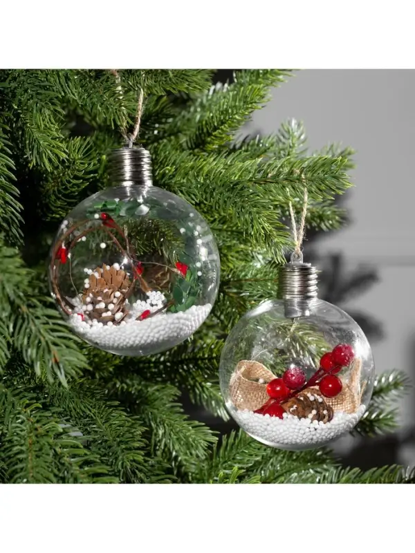 Набор ёлочных шаров &laquo;Ветка ели и ягоды&raquo;, 2 шт., d=10 см, 5 LED, от батареек, свечение тёплое белое