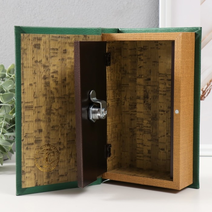 Сейф-книга дерево кожзам Сейф-книга дерево кожзам "Периодическая таблица" тиснение 21х13х5 см