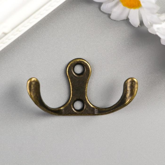 Крючок металл двойной (набор 4 шт) бронза 4,5х3 см Крючок металл двойной (набор 4 шт) бронза 4,5х3 см