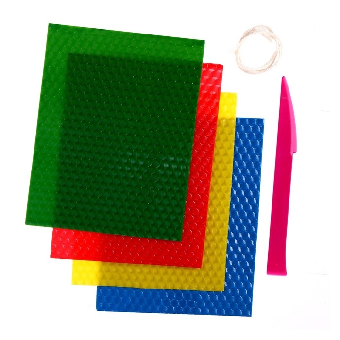 Свечи из вощины «Новый год! Новогодний шарик», новогодний набор для творчества Свечи из вощины «Новый год! Новогодний шарик», новогодний набор для творчества