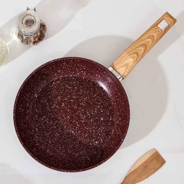 Сковорода кованая Natural. Brown, d=22 см, ручка soft-touch, антипригарное покрытие, индукция, цвет коричневый Сковорода кованая Natural. Brown, d=22 см, ручка soft-touch, антипригарное покрытие, индукция, цвет коричневый