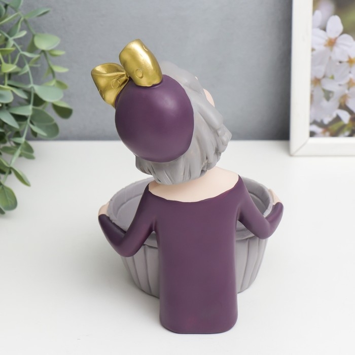 Сувенир полистоун вазон  Сувенир полистоун вазон "Девочка с косой с бантом на голове" 21х13х14 см