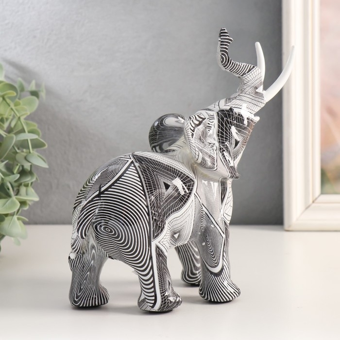 Сувенир полистоун Сувенир полистоун "Африканский слон. Иллюзия" 8х13х19 см