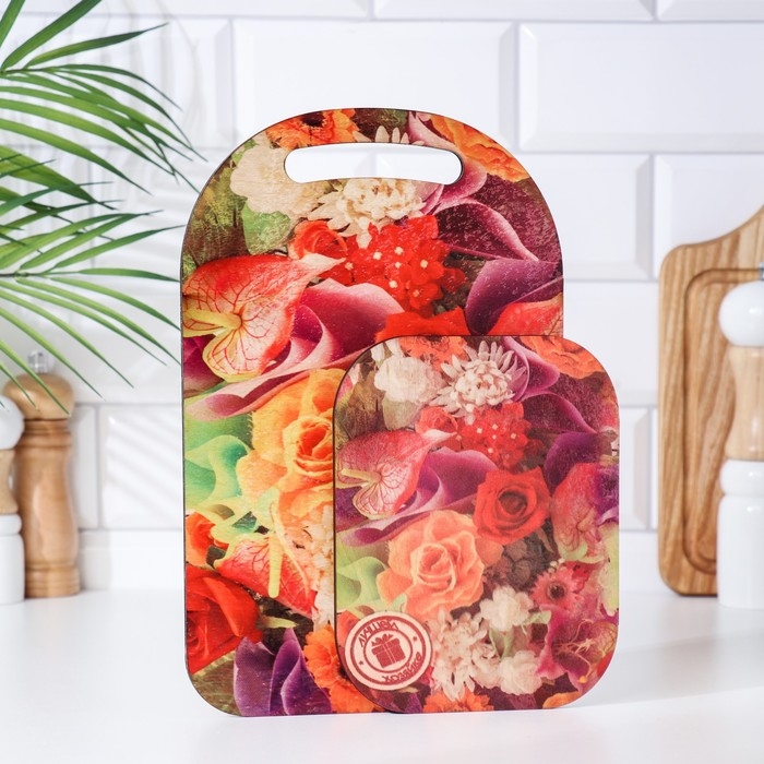 Набор деревянная разделочная доска и подставка под горячее с декором  Набор деревянная разделочная доска и подставка под горячее с декором "№3" 29,25х18,75х1,1 см