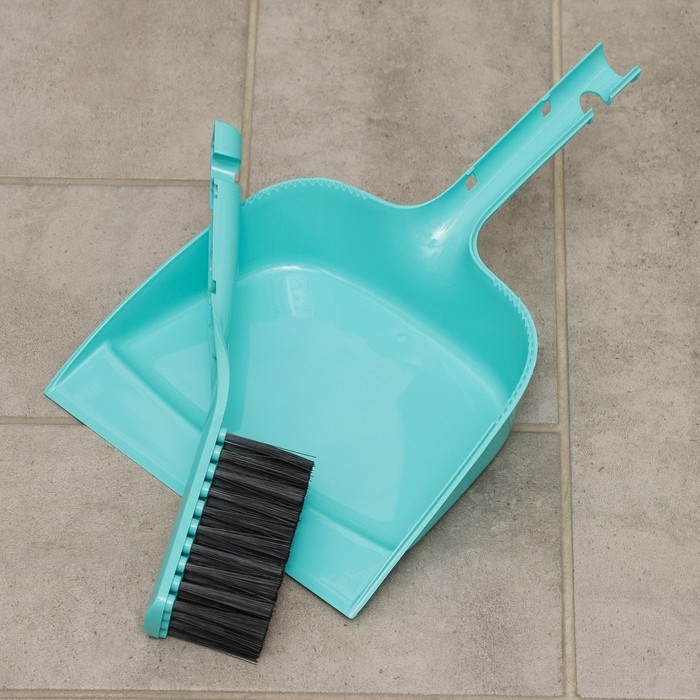 Щётка-сметка с совком «Практик», цвет МИКС Щётка-сметка с совком «Практик», цвет МИКС