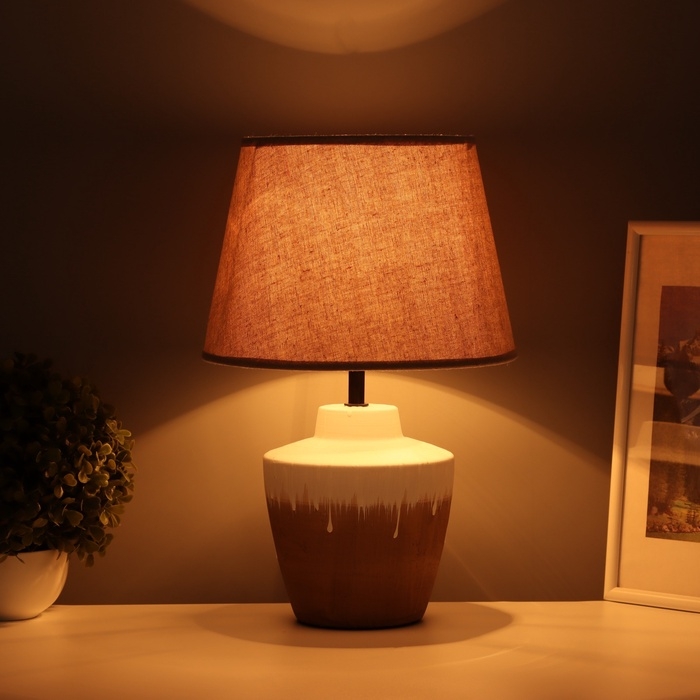 Лампа настольная Лампа настольная "Клауд" 1х40Вт Е27 латте 25х25х38,,5см