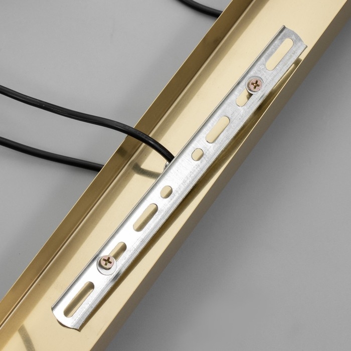 Светильник BayerLux Подвес BayerLuxной Светильник BayerLux Подвес BayerLuxной "Гелла" 3хLED 18Вт 4000К латунь 50х4х30-180см