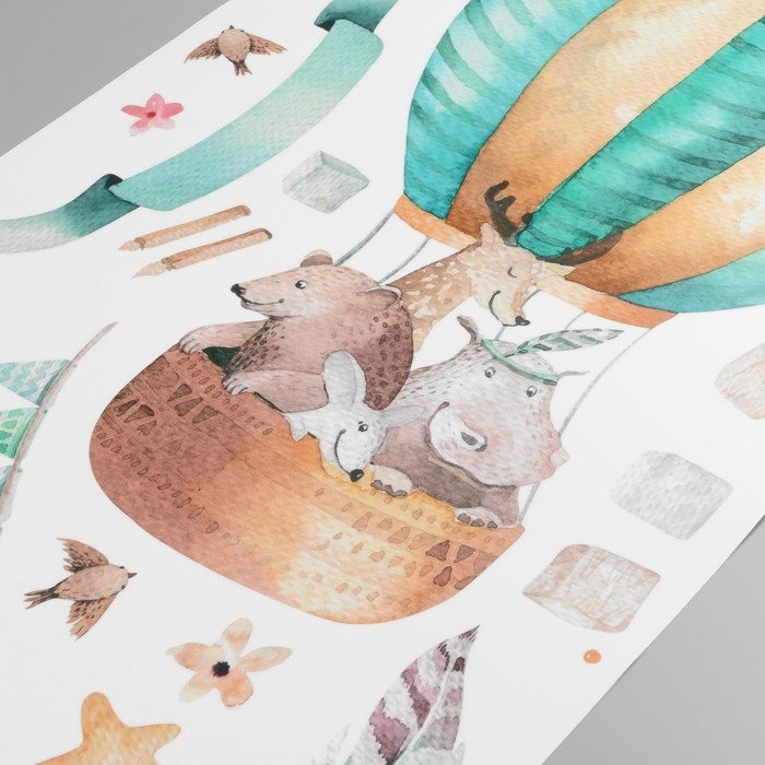 Наклейка пластик интерьерная цветная Наклейка пластик интерьерная цветная "Звери на воздушном шаре" 30х90 см