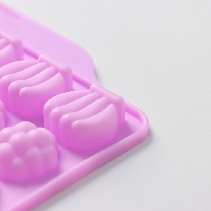 Форма для мармелада Доляна «Фруктовый бум», силикон, 18,5×17,5 см, 42 ячейки (2,2×2,2 см), цвет розовый Форма для мармелада Доляна «Фруктовый бум», силикон, 18,5×17,5 см, 42 ячейки (2,2×2,2 см), цвет розовый