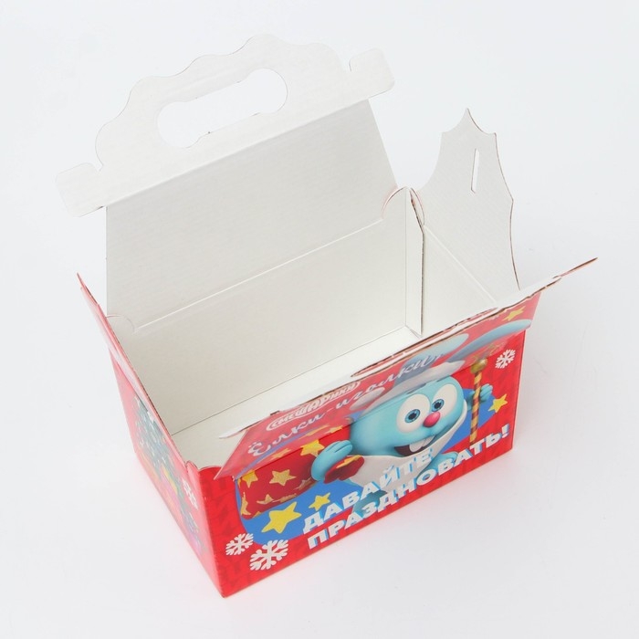 Новый год. Подарочная коробка Новогодняя Ларец простой "Смешарики" лицензия 20 х 12 х 17 см (+5,5 см).