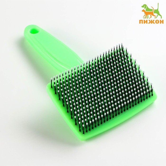 Пуходерка пластиковая мягкая с закругленными зубьями, средняя, 9 х 15,5 см, зелёная Пуходерка пластиковая мягкая с закругленными зубьями, средняя, 9 х 15,5 см, зелёная