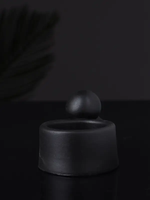 Подсвечник  Подсвечник "Заяц с чашей" 8х6х4,  черный