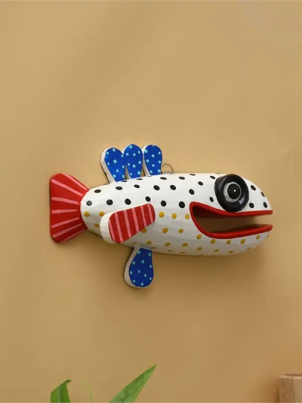 Панно «Рыба-хищник», 25×15.5×5 см, дерево, разноцветное Панно «Рыба-хищник», 25×15.5×5 см, дерево, разноцветное