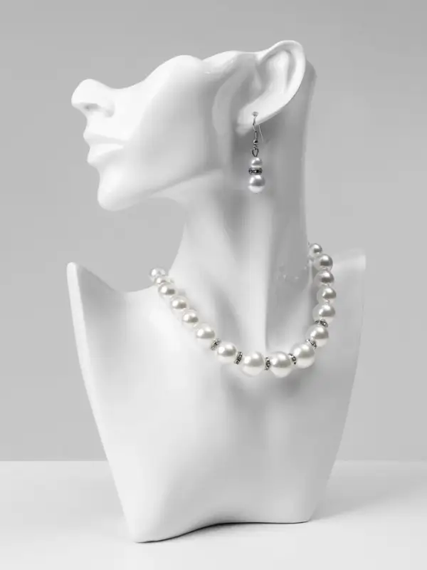 Бюст для украшений &laquo;QF. Половина лица&raquo;, отверстие под серьгу, 18&times;5&times;26 см, белый