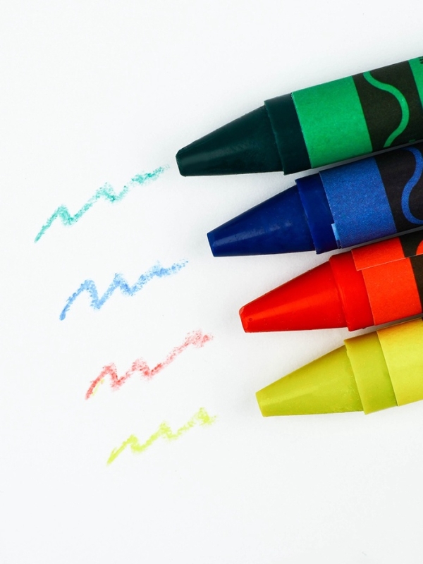 Подарочный набор блокнот-раскраска, трафарет, наклейки и восковые мелки Подарочный набор блокнот-раскраска, трафарет, наклейки и восковые мелки "23 февраля"