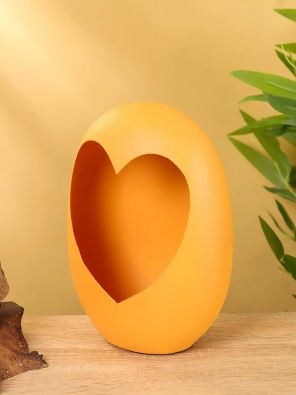 Подсвечник в форме сердца текстурный «Песок», 16.5×8.5×22 +/- 1 см