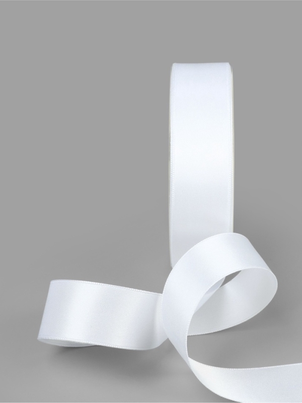 Лента атласная двухсторонняя №0029 25мм*25±1м белый TR Лента атласная двухсторонняя №0029 25мм*25±1м белый TR