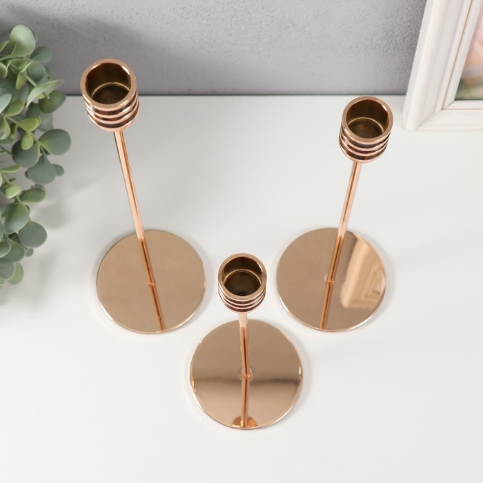 Подсвечник металл "Перелив. Полосы" d=2,5 см набор 3 шт золото 21,5 см, 27 см, 32 см