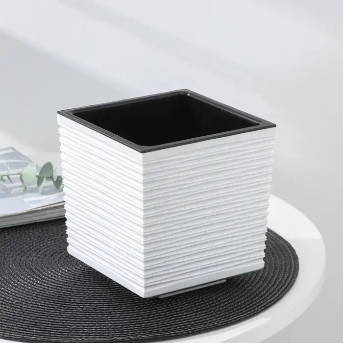 Кашпо со вставкой «Стиль», 1,5 л, цвет мрамор Кашпо со вставкой «Стиль», 1,5 л, цвет мрамор