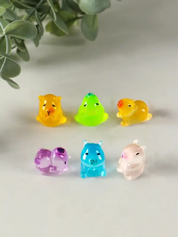 Сувенир полистоун флюоресцентный "Капибары" набор 6 шт 1,7х2 см