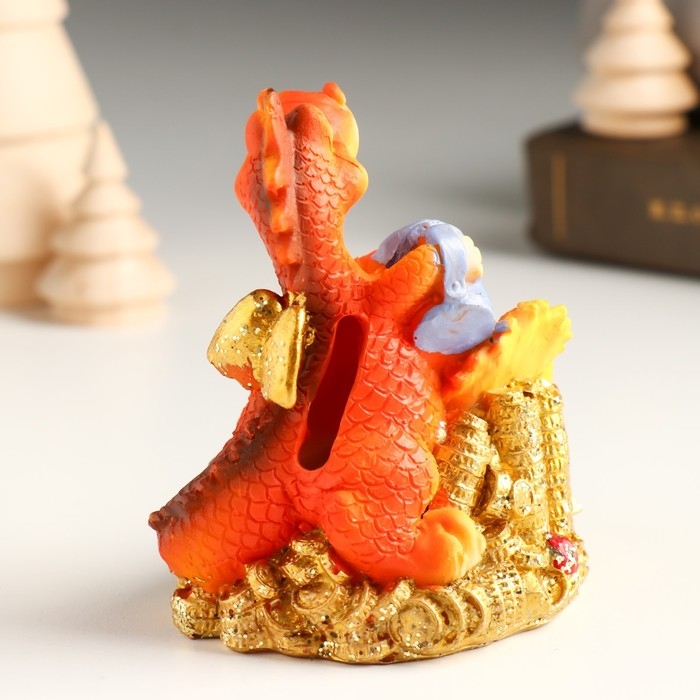 Копилка полистоун Копилка полистоун "Пухлый дракоша с монетами и подсолнухами" 8,3х6,2х9 см