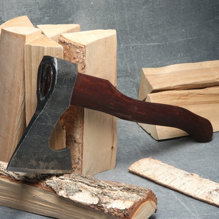 Топор охотничий кованый ТУНДРА ПРОФИ, топорище высшего сорта Топор охотничий кованый ТУНДРА ПРОФИ, топорище высшего сорта "дуб" воск, с чехлом, 1200 г