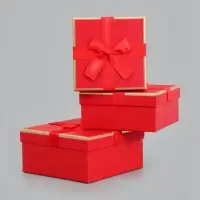 Набор подарочных коробок 3 в 1, 19&times;19&times;9.5 см, 17&times;17&times;8 см, 15&times;15&times;6.5 см