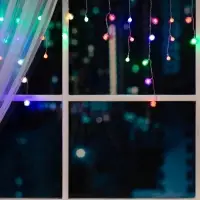 Гирлянда &laquo;Бахрома&raquo; 1.8&times;0.5 м с насадками &laquo;Шарики и ёжики&raquo;, IP20, прозрачная нить, 48 LED, свечение мульти (RG/RB), мигание, 220 В