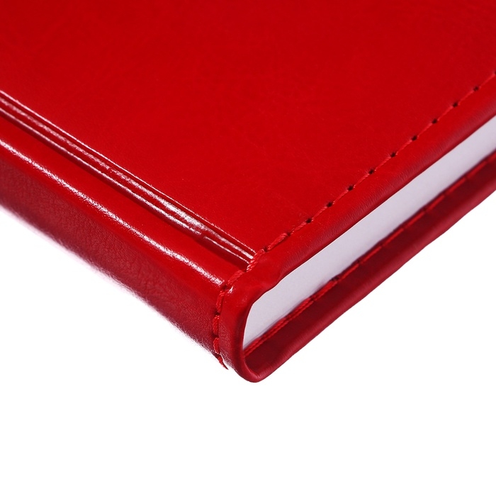 Ежедневник недатированный А5, 160 листов  Ежедневник недатированный А5, 160 листов "Небраска", перфорация углов, красный