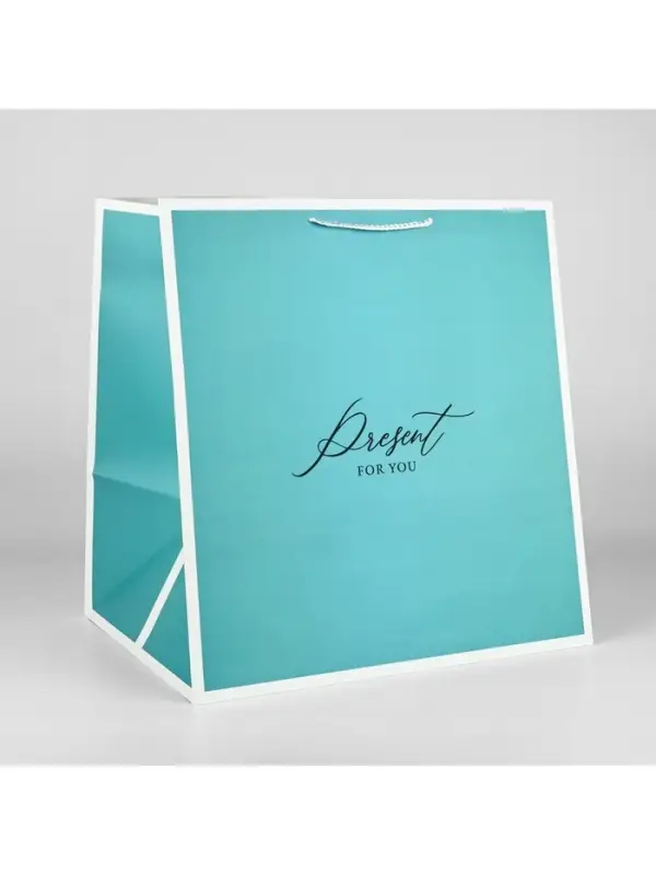 Пакет для цветов &laquo;Подарок&raquo;, 42&times;44&times;32 см