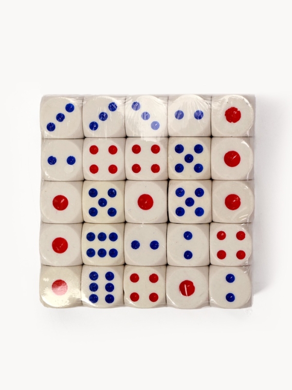 Кости игральные, 2 х 2 см, набор 50 шт Кости игральные, 2 х 2 см, набор 50 шт