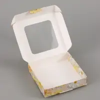 Коробка подарочная самосборная с окном &laquo;Цветы&raquo;, 13&times;13&times;3 см
